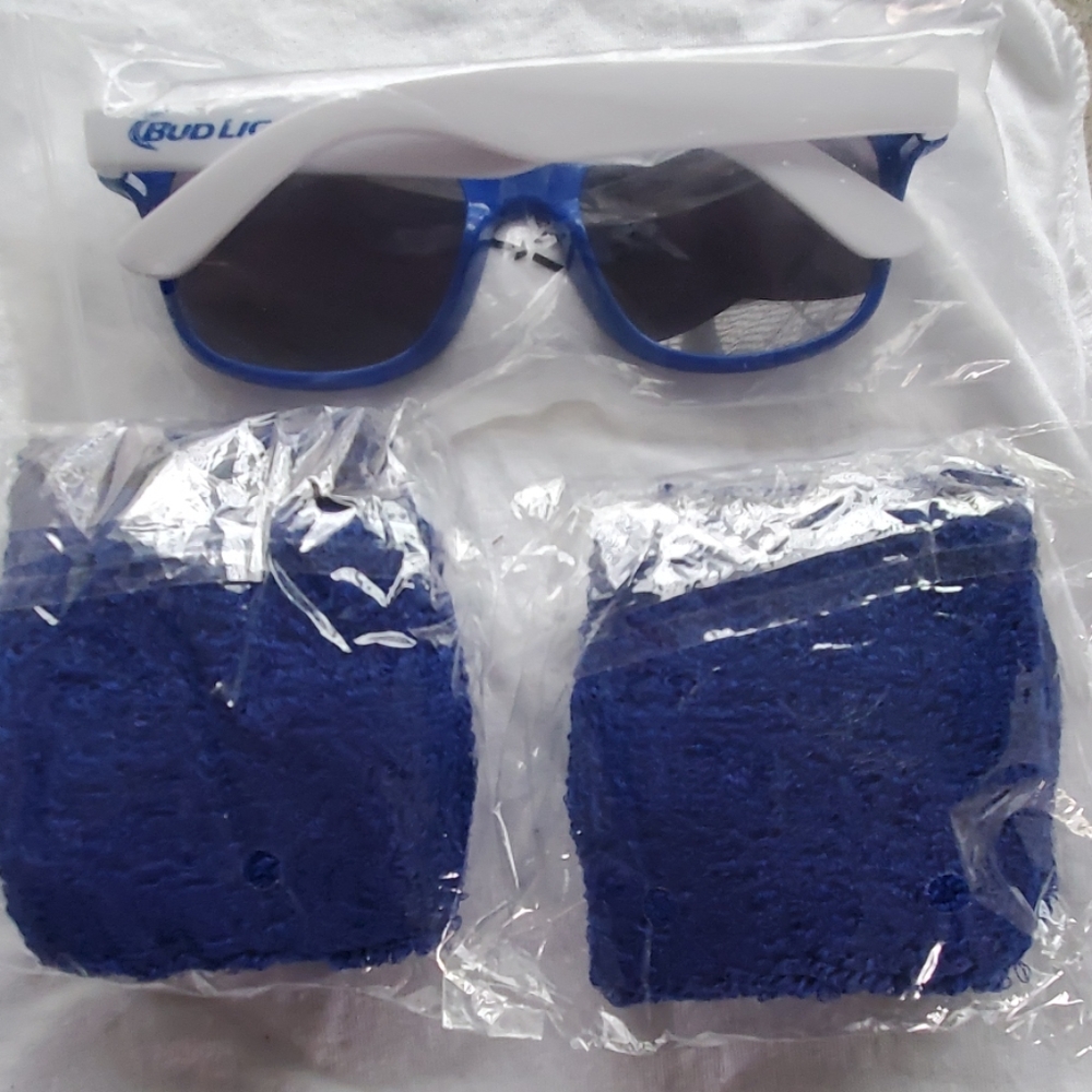 NWOT BUDLIGHT UV SUNGLASSES AND ARM BANDS - Picture 2 of 2